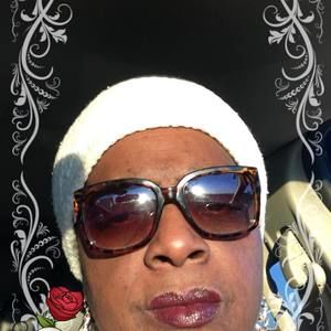 Meet your Posher, Kay